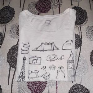 Old Navy t-shirt cute Paris themed!